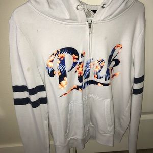 VS pink “pink” jacket  🏄🏻‍♀️